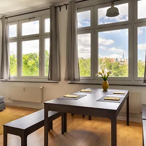 Central +3br +big Living Next To U-station Apartment Berlin